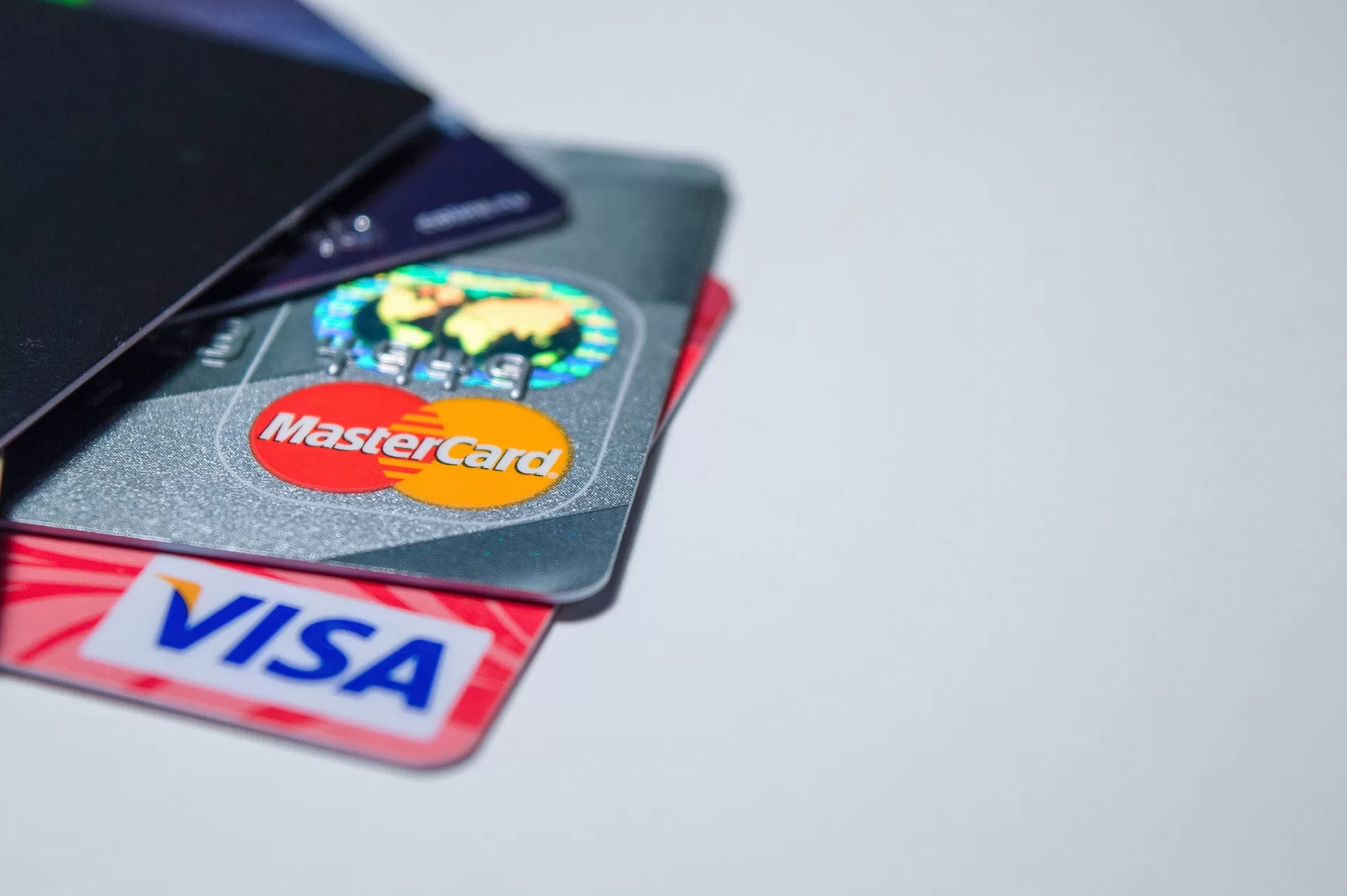 Shopping For The Best Credit Cards